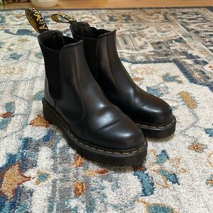 Dr martens size 8! Great condition! Just not my style anymore